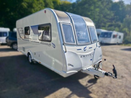 Bailey Pegasus Genoa GT65  3