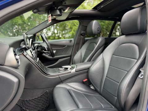 Mercedes-Benz C Class 2.1 C220 D AMG Line Premium+ Auto 5dr 35