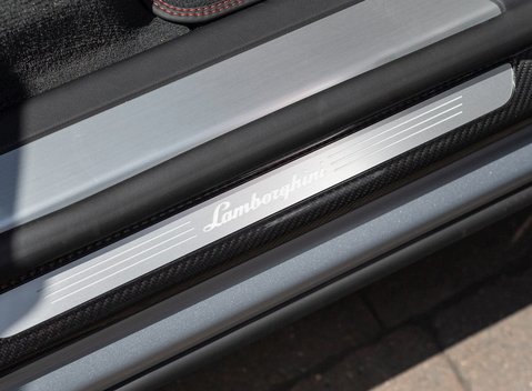 Lamborghini Urus 25