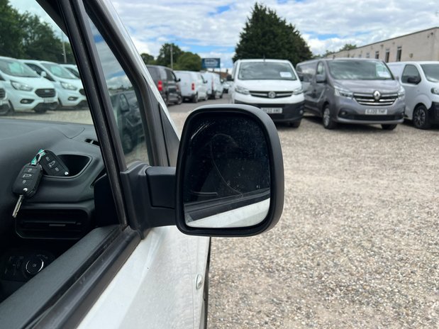 Vauxhall Combo LWB L2H1 Low Roof Air Con EURO 6 NO VAT 19