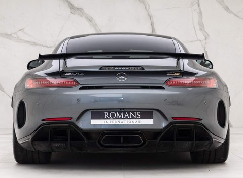 Mercedes-Benz G Series AMG GT R PREMIUM 17