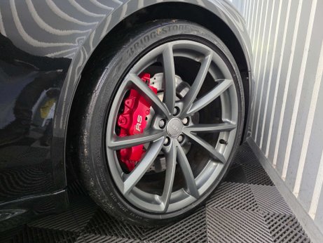 Audi RS4 4.2 FSI V8 Estate 5dr Petrol S Tronic quattro Euro 5 (450 ps) 25