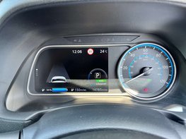 Nissan LEAF Leaf Tekna Electric 110Kw 39kWh (AUTOMATIC) 5dr 21