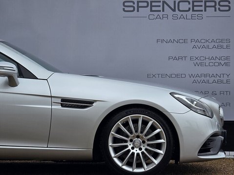 Mercedes-Benz SLC SLC 250 D AMG LINE 12