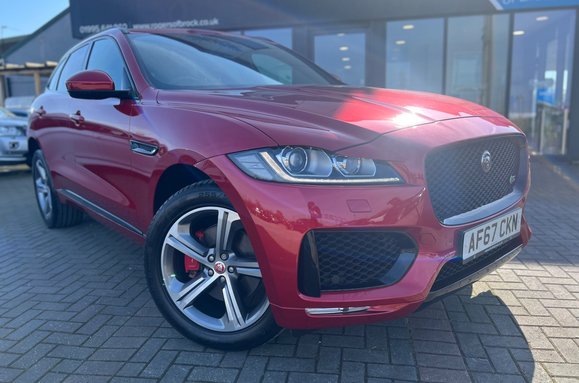 Jaguar F-Pace 3.0 V6 D300S AWD AUTO 4