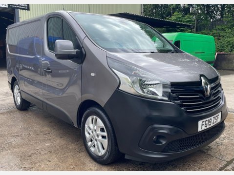 Renault Trafic 1.6 dCi ENERGY 27 Sport Nav Panel Van 5dr Diesel Manual SWB Standard Roof E 4