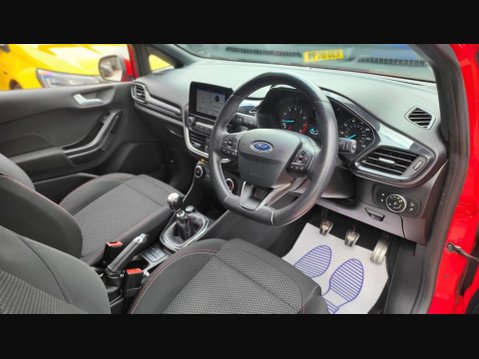 Ford Fiesta ST-LINE 4