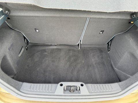 Ford Fiesta ZETEC 51