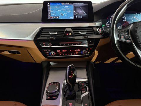BMW 5 Series 520D SE TOURING 14