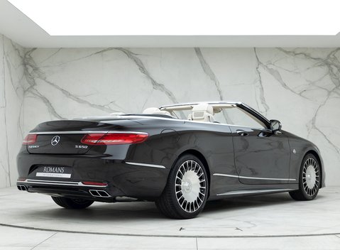 Mercedes-Maybach S650 Cabriolet 10