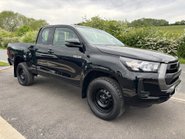Toyota Hilux Active ECB 4WD D-4D Pickup 5