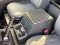 Land Rover Defender 2.2 Defender 90 XS Hard Top TD 4WD 5dr 33