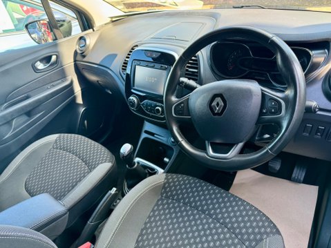 Renault Captur DYNAMIQUE S NAV TCE 4