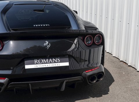 Ferrari 812 Superfast 24