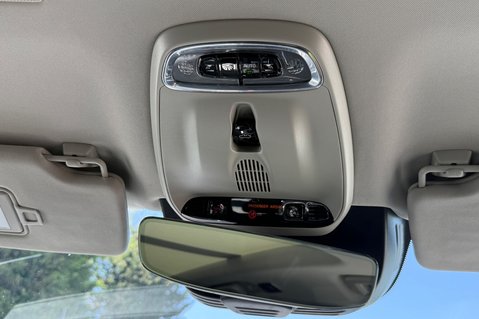 Volvo XC90 B5 INSCRIPTION PRO AWD -B&W -XENIUM PK -PAN ROOF -22S -SURROUND CAMERAS 77