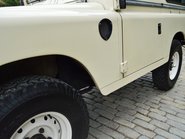 Land Rover 88 Series III SUV 32