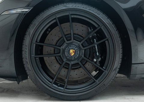 Porsche 911 Targa 4 GTS (992) 