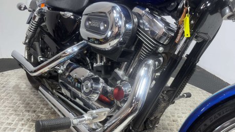 Harley-Davidson Sportster XL 1200 C 2011 ONLY 8K MOT STUNNING CRUISER BIKE 1200CC 32