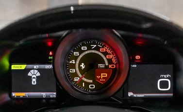 Ferrari F8 Tributo 9