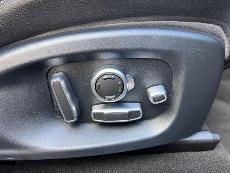 Jaguar F-Pace 3.0 D300 V6 S Auto AWD Euro 6 (s/s) 5dr 11