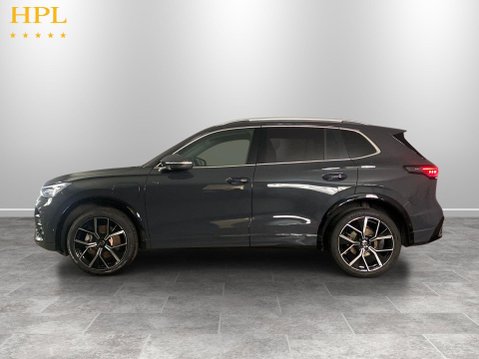 Volkswagen Tiguan 1.5 TSI eHybrid 19.7kWh R-Line SUV 5dr Petrol Plug-in Hybrid DSG Euro 6 (s/ 4