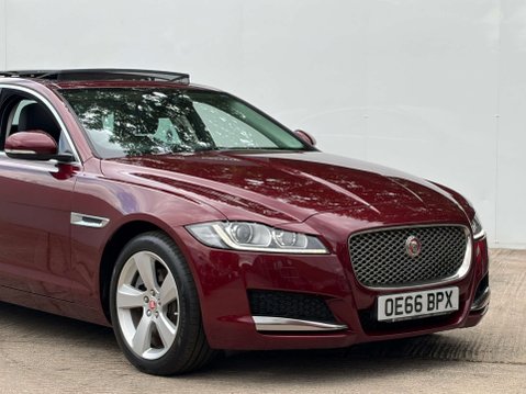 Jaguar XF 2.0 XF Portfolio D AWD Auto 4WD 4dr 4