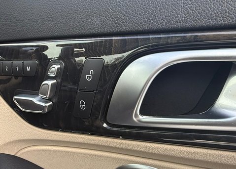Mercedes-Benz SLC 250d AMG Line Convertible 2dr Diesel G-Tronic Euro 6 (s/s) (204 ps) 30