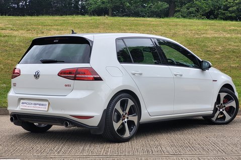 Volkswagen Golf GTI 4
