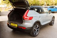 Volvo XC40 B4 R-DESIGN PRO AWD MHEV 40
