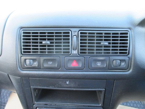 Volkswagen Golf 1.9 TDI PD GT 5dr 34