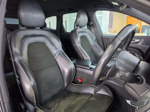 Volvo XC60 2.0 D5 PowerPulse R-Design Auto AWD Euro 6 (s/s) 5dr 87