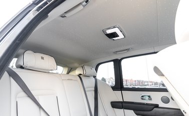 Rolls-Royce Cullinan 15