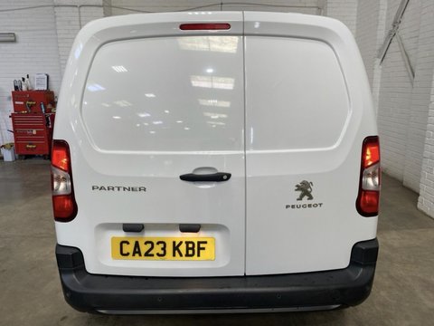 Peugeot Partner BLUEHDI PROFESSIONAL PREMIUM PLUS L1 6