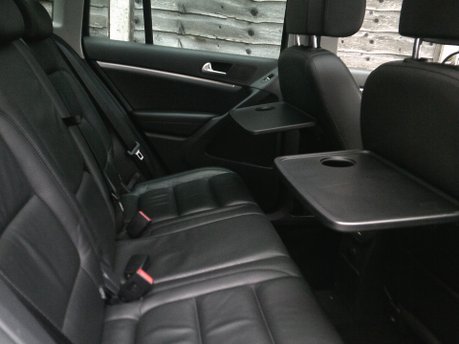 Volkswagen Tiguan SE TDI BLUEMOTION TECHNOLOGY 4MOTION DSG ONLY 53,000 MILES FROM NEW 12