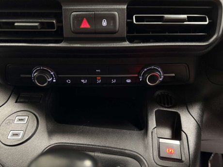 Vauxhall Combo 1.5 Combo 2300 Pro Turbo D 5dr 12