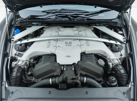 Aston Martin DBS V12 39