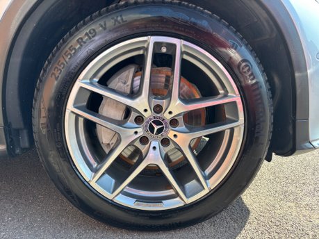 Mercedes-Benz GLC 2.1 GLC220d AMG Line (Premium) Diesel G-Tronic 4MATIC Euro 6 (s/s) (170ps) 13