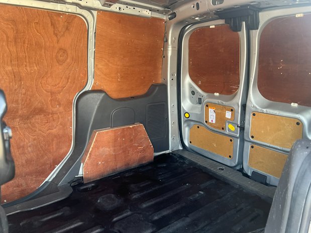 Ford Transit Connect AUTO SWB L1H1 Limited 200 Air Con Alloys Sensors EURO 6 NO VAT 11