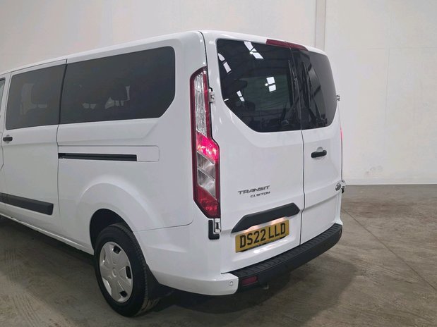 Ford Transit Custom Transit Custom 320 L2 Diesel FWD 2.0 EcoBlue 130ps H1 Trend 9-Seater 12