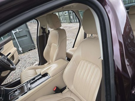 Jaguar XF 2.0d Portfolio Saloon 4dr Diesel Auto Euro 6 (s/s) (180 ps) 41