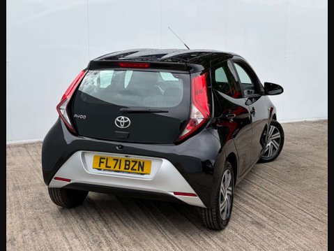 Toyota Aygo 1.0 Aygo X-Play TSS VVT-i 5dr 21