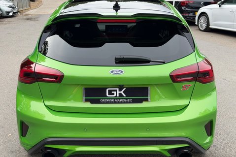 Ford Focus ST -PAN ROOF -PARKING/PERFORMANCE/ASSIST PACKS -HUD -B&O - MEAN GREEN 8