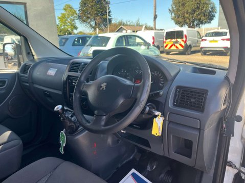 Peugeot Expert 2.0 Expert 1200 L2H1 HDi 18