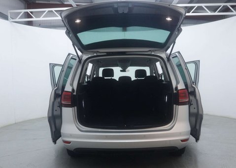Volkswagen Sharan 1.4 Sharan SE Nav TSi Semi-Auto 5dr 57