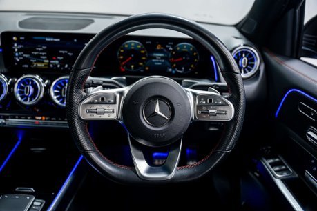 Mercedes-Benz GLB 1.3 GLB 200 AMG Line Premium Plus Night Edition 5dr 31
