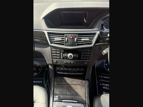 Mercedes-Benz E Class 2.1 E220 Executive SE CDi BlueEfficiency Auto 4dr 13