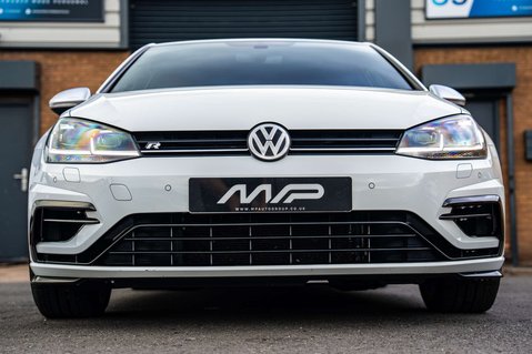 Volkswagen Golf 2.0 Golf R TSi Semi-Auto 4WD 5dr 22