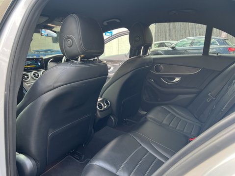 Mercedes-Benz C Class 2.0 C300d AMG Line (Premium) Saloon 4dr Diesel G-Tronic+ Euro 6 (s/s) (245 15