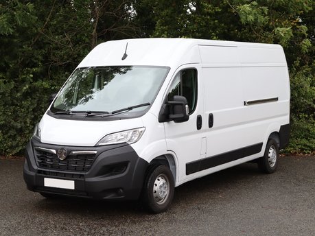 Vauxhall Movano L3H2 F3500 Prime 6