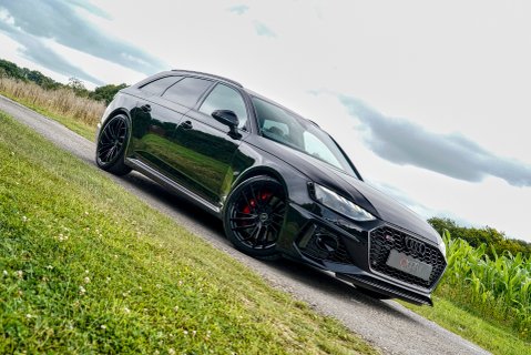 Audi RS4 CARBON BLACK 19